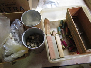 lot 312 image: Pistol balls, 45cal, shot shells - ...