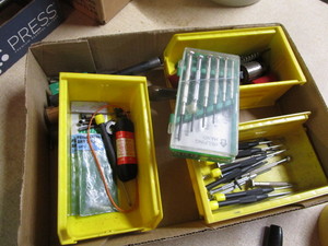 lot 314 image: Loose items off loading bench - Pre...