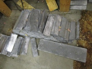 lot 395 image: Lead Bars