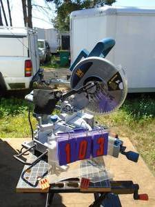 Wen 10 sliding compound miter saw. Looks like very little use. Tested & works. As shown.