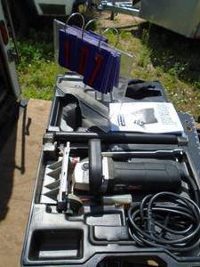 Frued biscuit joiner in case. Model JS102. Lightly used. Includes instructions. As shown.