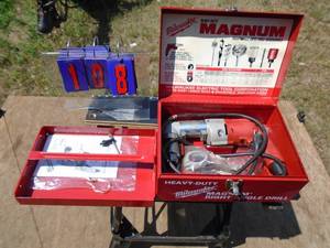 Milwaukee magnum angle drill in box with accesorires. Very little use. As shown.