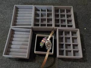 Jewelry Display Cases and Band...
