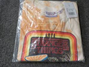 stranger things t shirt size L...