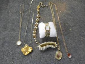 Jewelry   ...
