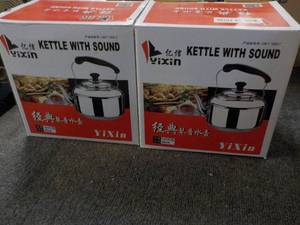 2 YIXIN Stainless Steel Kettles wit...