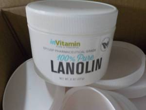 25 - 8 oz Empty Plastic Jars with L...