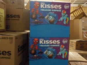 2 Cases 80 Count Each Hersheys Kis...