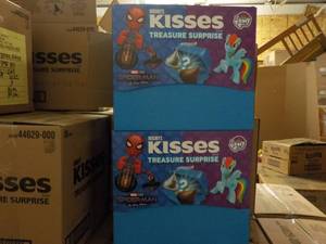 2 Cases 80 Count Each Hersheys Kis...