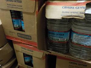 12 gallon Jugs Crystal Geyser Alpin...