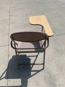 lot 6 image: Vintage Durham Folding Desk Chair