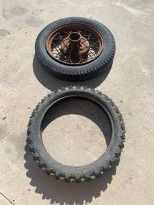 lot 8 image: Vintage Wheel & Tire