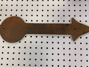 lot 30 image: Cast Iron Shell Garage 16  Inch Long