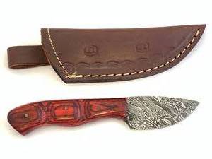 lot 31 image: Full Tang Damascus Knife with Sheath 6  Inch Long