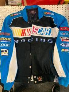 lot 49 image: NASCAR Racing Jacket Size Medium