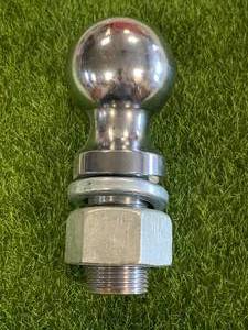lot 76 image: 2 1516 Chrome Ball Hitch