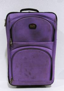 Gloria Vanderbilt Carryon Suitcase