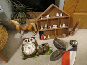 lot 22 image: Lot of vintage and antique items...