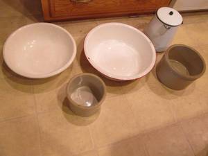 lot 39 image: Enamelware and crock...