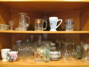 lot 57 image: Huge collection of glassware, china...