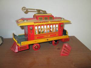 lot 69 image: Metal Broadway Trolley replica...
