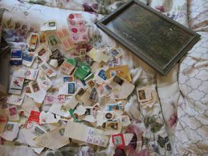 lot 76 image: US and foreign stamps and vintage p...