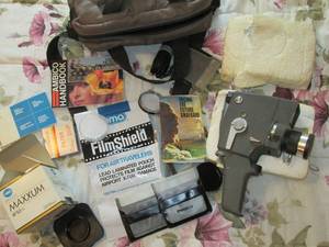 lot 81 image: Vintage camera and accessories...