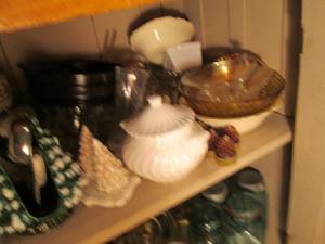 lot 131 image: Shelf with Noritake fine China set,...