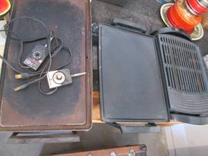lot 162 image: 3 electric griddles, 1 has a broken...