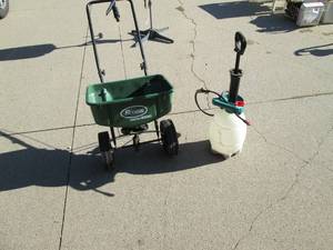 lot 191 image: Lawn seed spreader and sprayer...