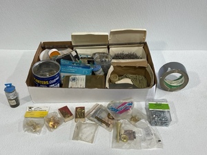 lot 12 image: Lot of Hardware