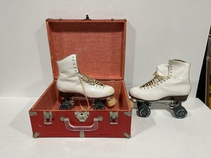 lot 64 image: Sure Grip Roller Skates and Case