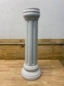 lot 92 image: ST. THOMAS CREATIONS Arlington 12 x 12 in. Pedestal in White