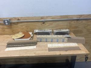 lot 61 image: 3M Lot of Various Sand Paper Items