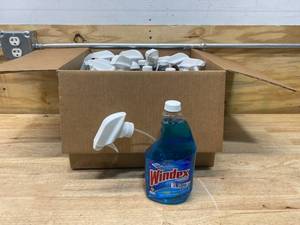 lot 103 image: WINDEX Case of 12 (1 quart bottles)