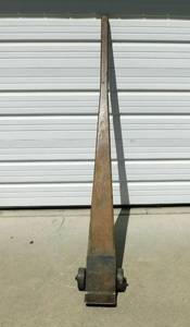 lot 3 image: Vintage Wood Lever Dolly Pry Bar