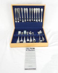 lot 33 image: Set of 12 Oneida Stainless Place Settings in Wallace Silversmiths Box