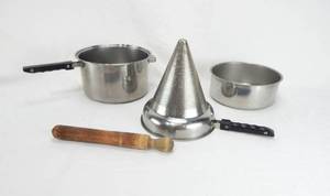 lot 37 image: Vintage Steelco Stainless Steel Sieve, Pestle, Pot and Holder