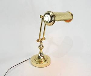lot 38 image: Vintage Brass Adjustable Piano Lamp