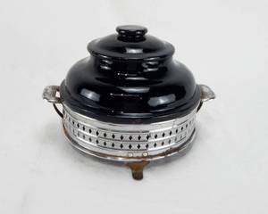 lot 45 image: Vintage Kitchen Service Ware Black Bean Pot in Silverplate Holder