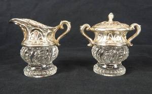 lot 114 image: Vintage Guardian Service Creamer and Sugar Salt and Pepper Shaker Set Hostess Gift