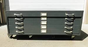lot 13 image: Flat File Cabinet - 5 Drawers