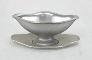 lot 113 image: Vintage Guardian Service Gray Boat and Tray