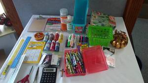 lot 5 image: Crafts and Office