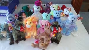 lot 61 image: Beanie Babies By Ty - All Exceptional