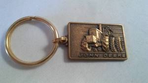 lot 105 image: John Deere Keychain