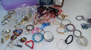 lot 121 image: Jewelry, Kay Rings, Clock & More