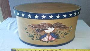 lot 217 image: Land Of the Free Covered Box