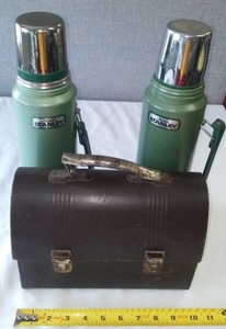 lot 136 image: Vintage Lunch Box & Aladdin Stanley Thermos (2)