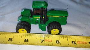 lot 168 image: John Deere Tractor